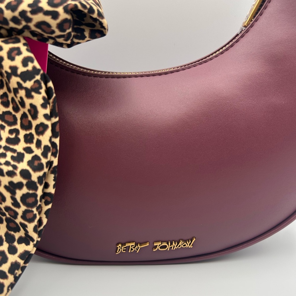 *New* Betsey Johnson Y2K Burgundy Shoulder Bag W/ Cheetah/Pearl Bow Bag Charm - Picture 5 of 16